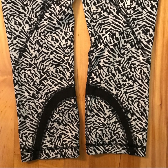 LULULEMON Run: Inspire Crop II Mini Brushed Animal - Picture 8 of 8